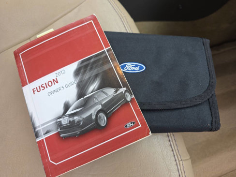 Used 2012 Ford Fusion SEL image 18