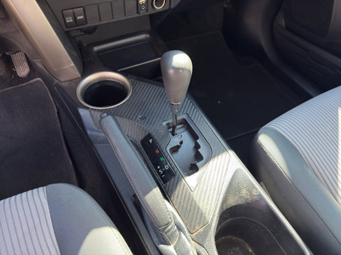 Used 2014 Toyota RAV4 LE image 16
