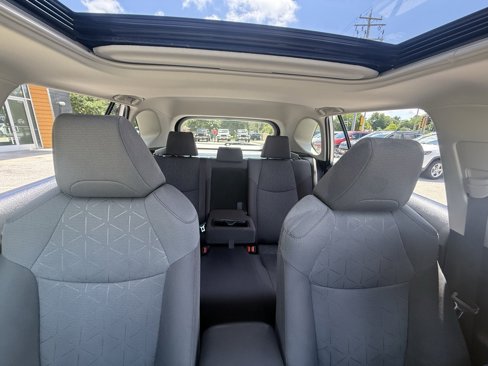 Used 2019 Toyota RAV4 XLE image 34