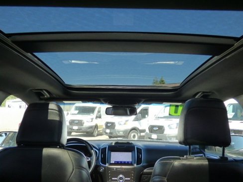 Used 2020 Ford Edge ST w/ Equipment Group 401A image 8