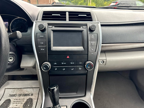 Used 2016 Toyota Camry LE w/ Protection Package (Q2) image 11