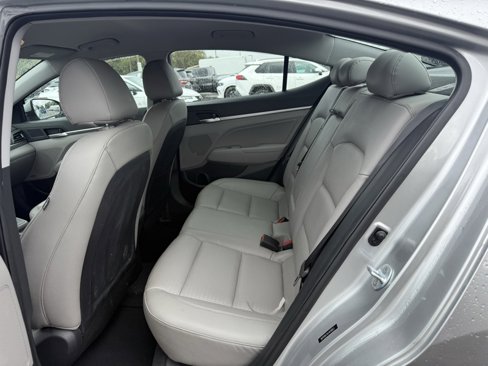 Used 2020 Hyundai Elantra Limited image 11
