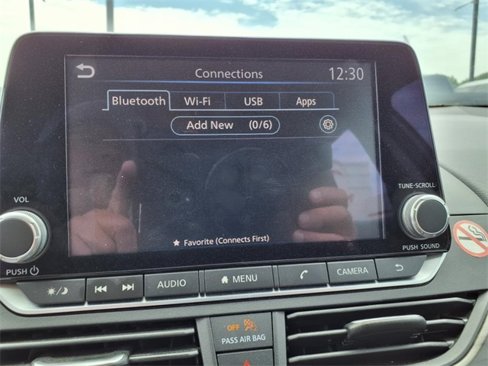 Used 2023 Nissan Altima 2.5 SV image 9