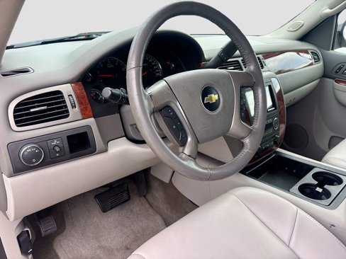 Used 2013 Chevrolet Avalanche LT w/ All-Star Edition image 9
