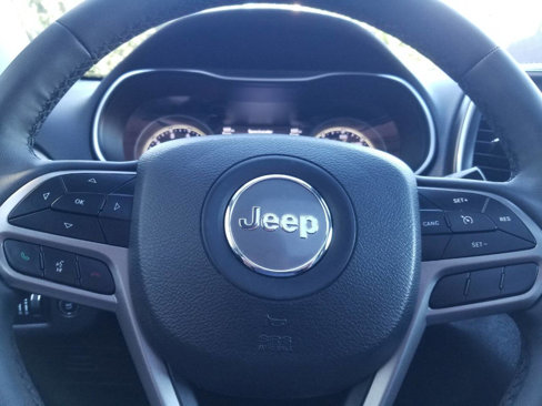 Certified 2021 Jeep Cherokee Latitude Lux w/ Sun & Sound Group image 31