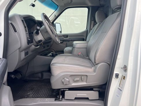 Used 2016 Nissan NV 2500 SL w/ Technology Package image 5