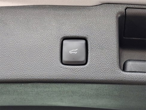 Certified 2022 Ford Escape SE w/ SE Sport Appearance Package image 30