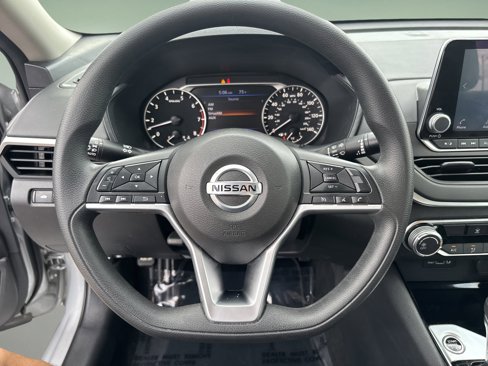 Used 2021 Nissan Altima 2.5 SV image 12