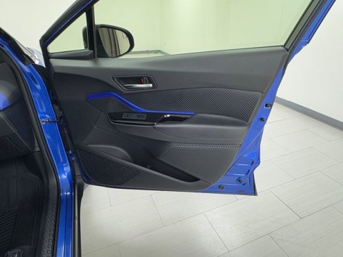 Used 2021 Toyota C-HR Nightshade image 13