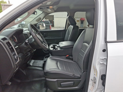 Used 2022 RAM 1500 Tradesman w/ Chrome Appearance Group image 16