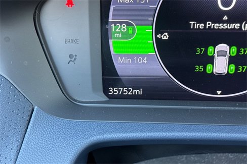 Used 2022 Chevrolet Bolt EUV Premier w/ Sun & Sound Package image 39