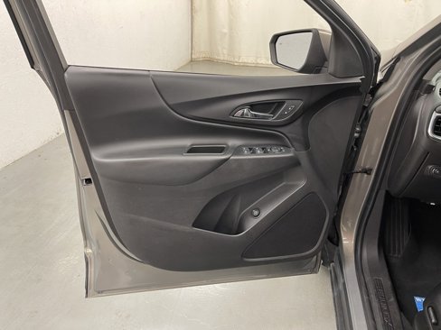 Used 2019 Chevrolet Equinox LT image 16