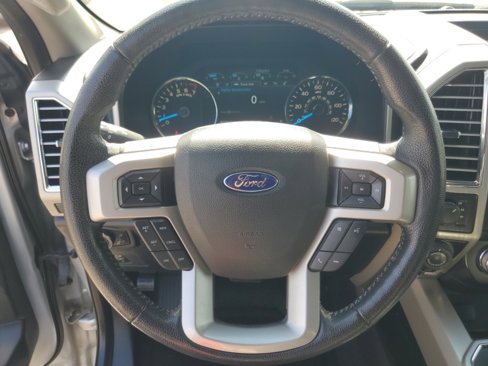 Used 2016 Ford F150 Lariat w/ Equipment Group 502A Luxury image 15