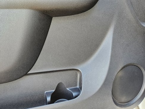 Used 2013 Chevrolet Silverado 1500 LTZ image 14