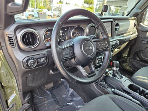Used 2021 Jeep Gladiator Sport image 18