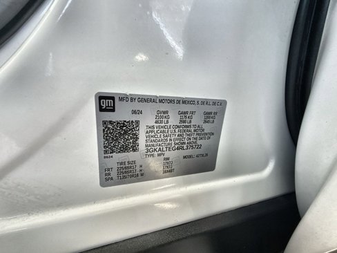 Used 2024 GMC Terrain SLE image 33