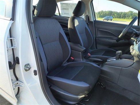 New 2025 Nissan Versa SV image 12