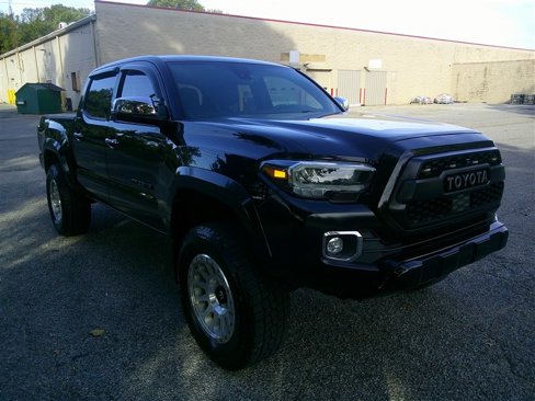 Used 2021 Toyota Tacoma Limited image 7