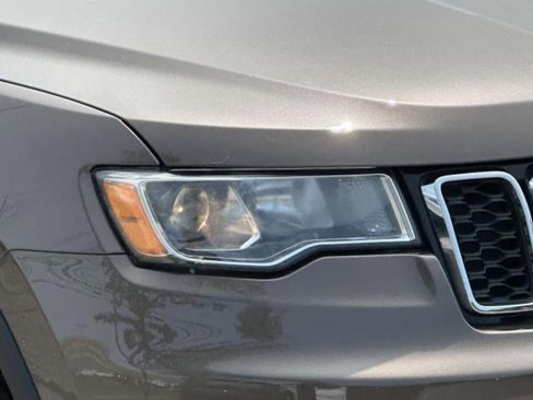 Used 2019 Jeep Grand Cherokee Limited image 8