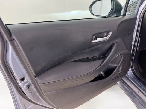 Used 2020 Toyota Corolla LE w/ Carpet Mat Package (TMS) image 18