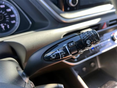 Used 2023 Hyundai Sonata SE image 27