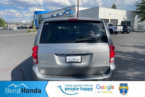Used 2017 Dodge Grand Caravan SXT image 7