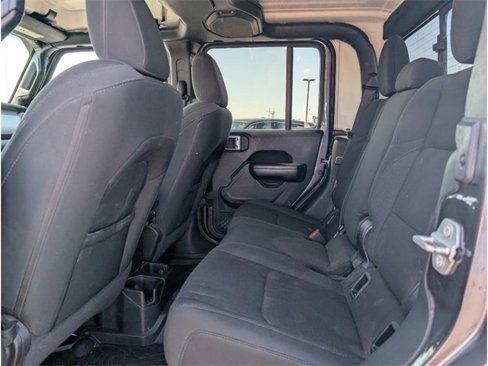 Used 2021 Jeep Gladiator Sport image 10