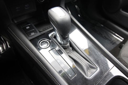 Used 2023 Nissan Kicks SR image 17