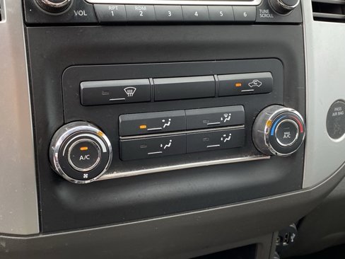 Used 2017 Nissan Frontier SV image 16