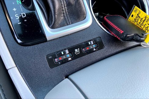 Used 2018 Toyota Highlander Limited image 31