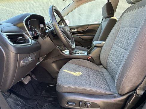 Used 2022 Chevrolet Equinox LT image 17