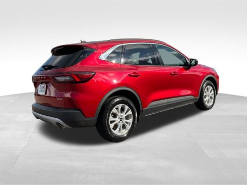 Used 2023 Ford Escape Active image 28