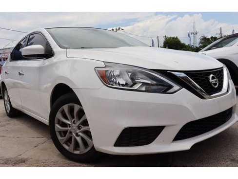 Used 2019 Nissan Sentra SV image 1
