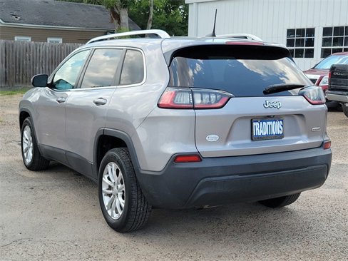 Used 2019 Jeep Cherokee Latitude w/ Popular Appearance Group image 38
