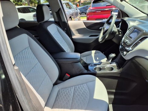 Used 2020 Chevrolet Equinox LS w/ LS Convenience Package image 27