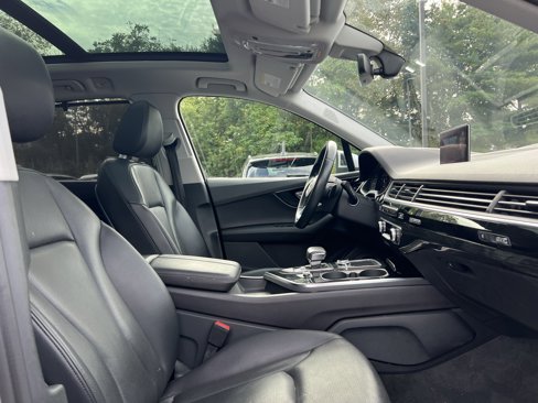 Used 2019 Audi Q7 3.0T Premium Plus w/ Premium Plus Package image 16
