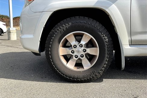 Used 2011 Toyota 4Runner SR5 image 8