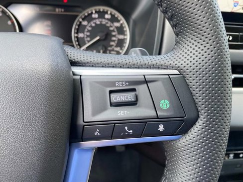 New 2025 Mitsubishi Outlander AWD image 18