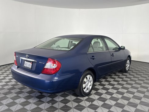 Used 2004 Toyota Camry LE image 6