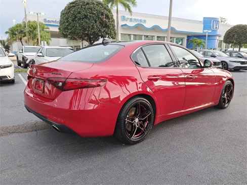 Used 2021 Alfa Romeo Giulia Sprint w/ Sun & Sound Package image 6