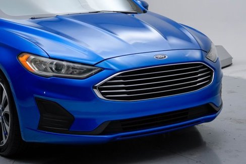 Used 2020 Ford Fusion SE image 12
