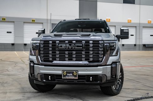 Used 2024 GMC Sierra 2500 Denali Ultimate image 3