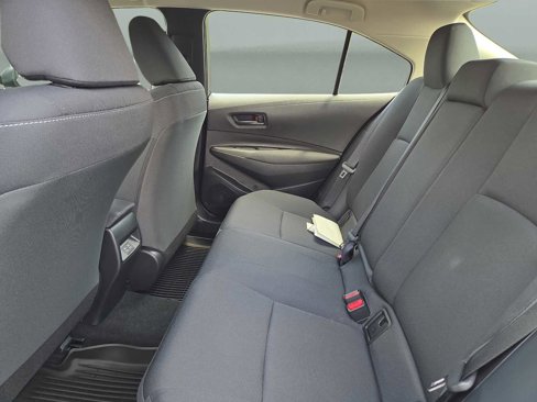 Used 2025 Toyota Corolla LE image 12
