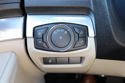 Used 2018 Ford Explorer Limited image 30