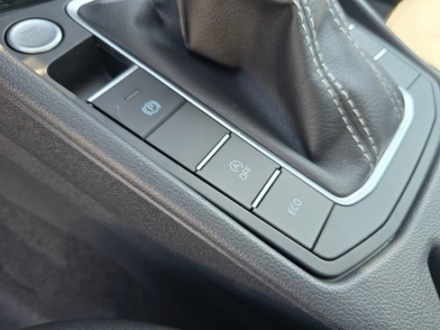 New 2025 Volkswagen Jetta SE image 33