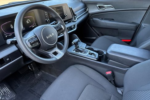 Used 2023 Kia Sportage LX image 10
