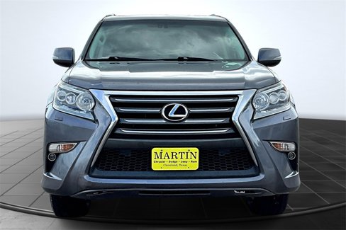 Used 2016 Lexus GX 460 image 3