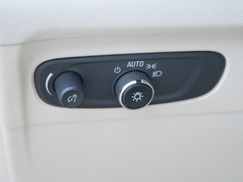 Used 2021 Buick Envision Preferred image 19