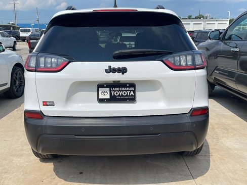 Used 2019 Jeep Cherokee Latitude Plus image 4