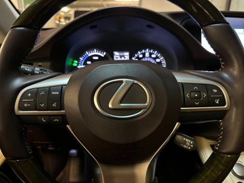 Used 2016 Lexus ES 300h image 22